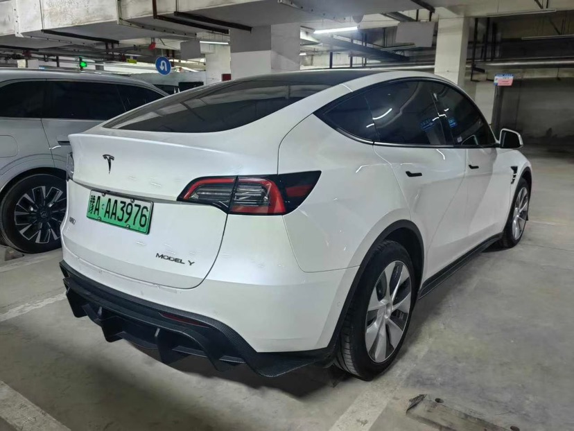 Tesla Model Y 2023 #4 Tesla Model Y 2023 immagine di auto #4