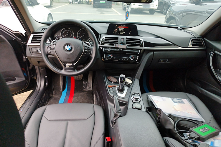 BMW 3 Series 2017 imagen de coche #10