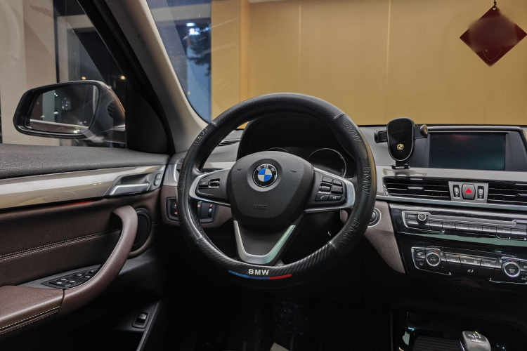 BMW X1 2018 car image #28