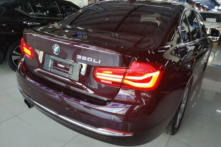 BMW 3 Series 2017 car image #7