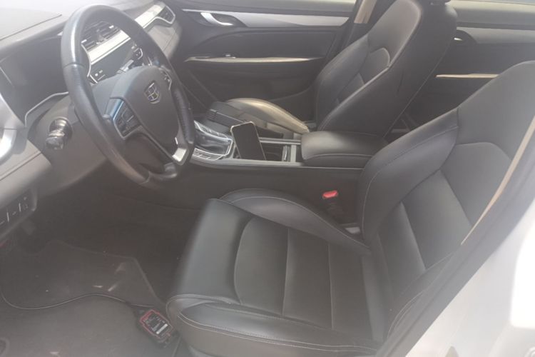 GEELY Emgrand 2019 #15 GEELY Emgrand 2019 car image #15