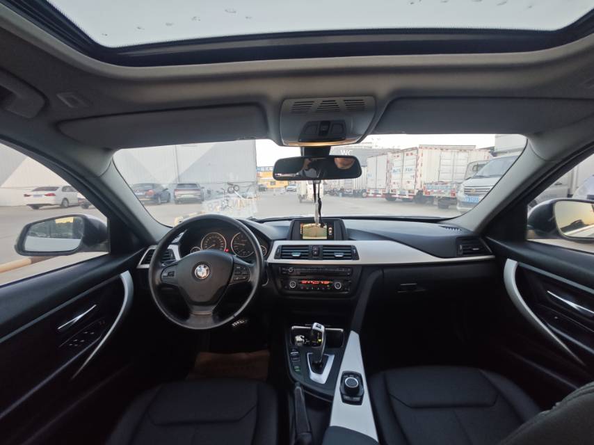 BMW 3 Series 2015 #6 BMW 3 Series 2015 car image #6