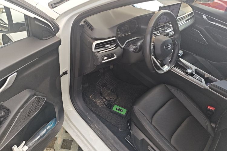 GEELY Emgrand 2024 #12 GEELY Emgrand 2024 car image #12