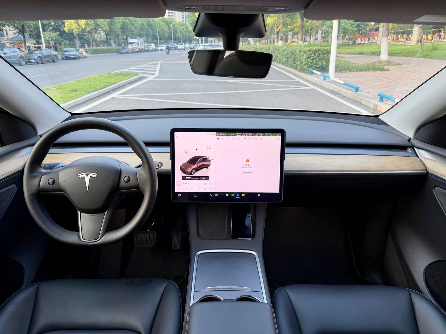 Tesla Model Y 2022 #12 Tesla Model Y 2022 car image #12