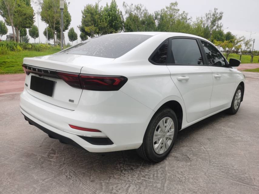 GEELY Emgrand 2023 #2 GEELY Emgrand 2023 صورة سيارة #2