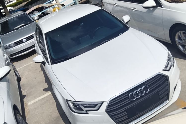 Audi A3 2018 car image #4