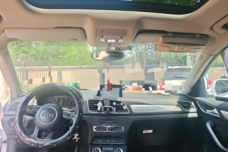 Audi Q3 2015 immagine di auto #20