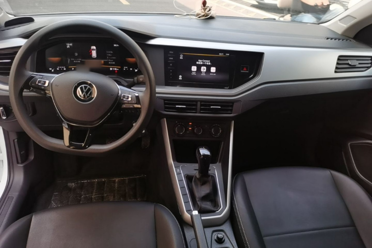 Volkswagen Polo 2023 car image #10