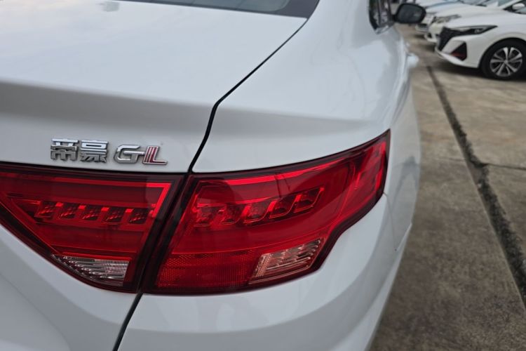 GEELY Emgrand GL 2017 car image #8
