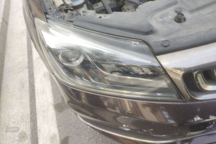 GEELY Emgrand 2018 car image #8