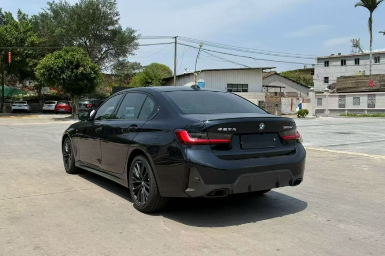 BMW 3 Series 2024 car image #5