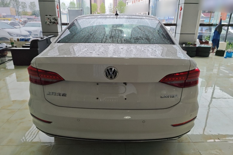 Volkswagen Lavida 2020 car image #6