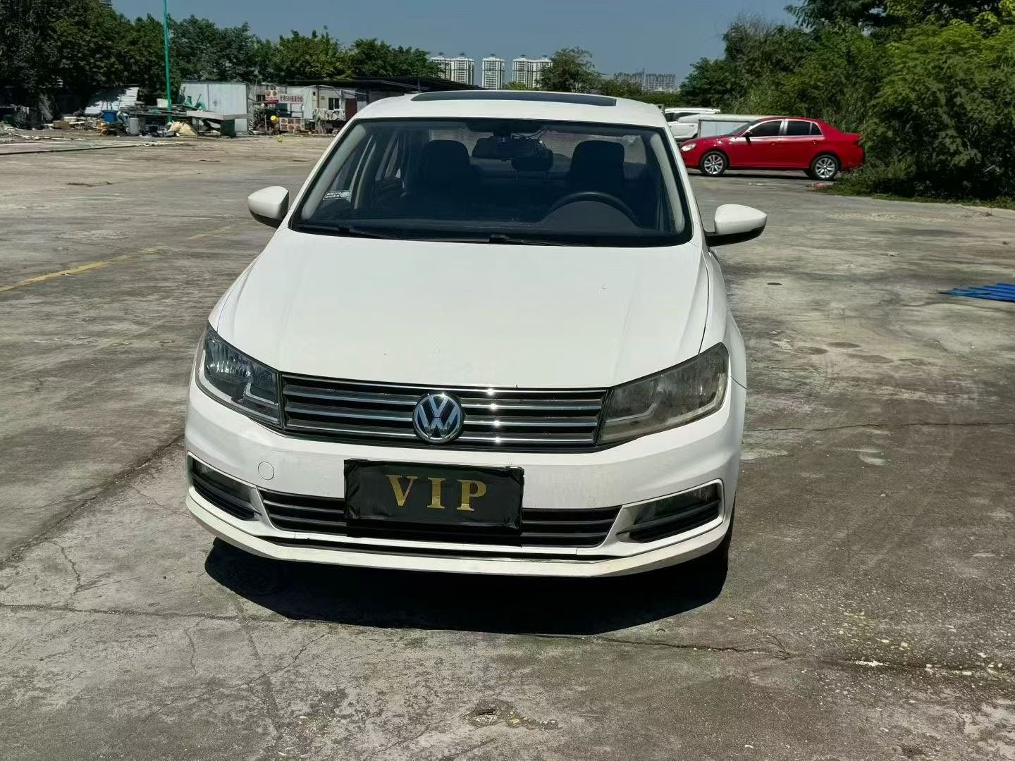 Volkswagen Santana 2017 car image #2