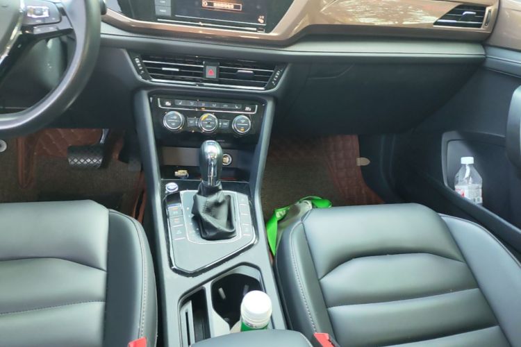 Volkswagen Tharu 2019 #14 Volkswagen Tharu 2019 car image #14