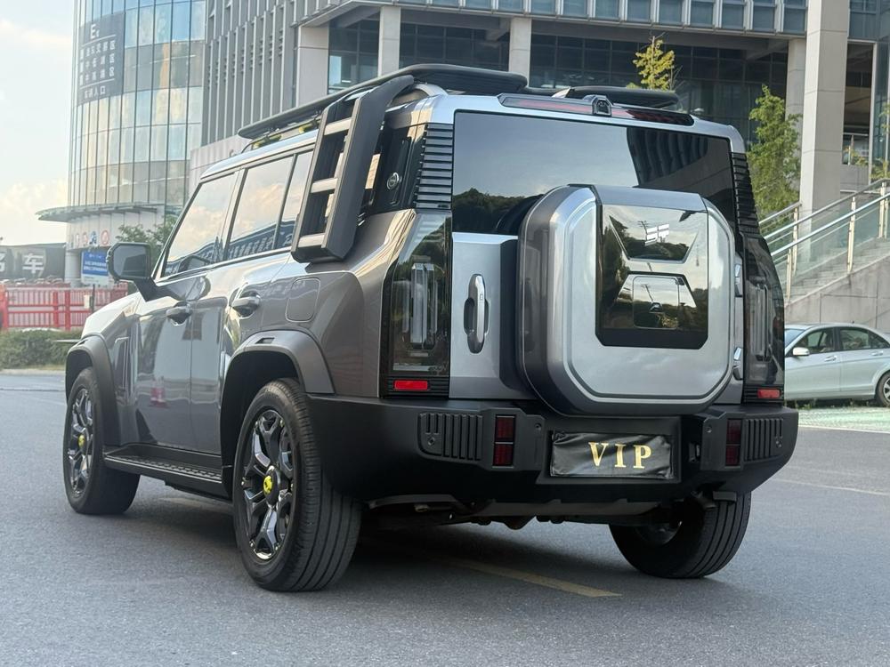 2024 car image #3