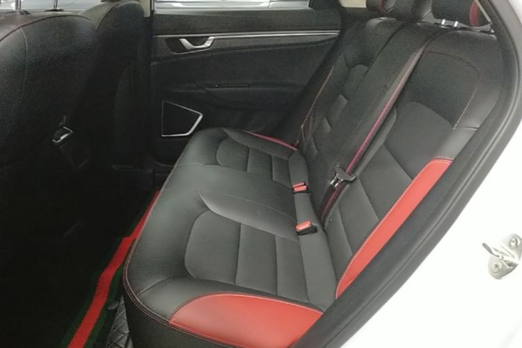 GEELY Emgrand GS 2020 car image #17