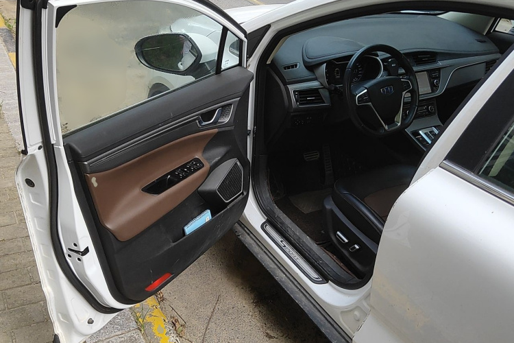 GEELY Emgrand GS 2017 #9 GEELY Emgrand GS 2017 car image #9