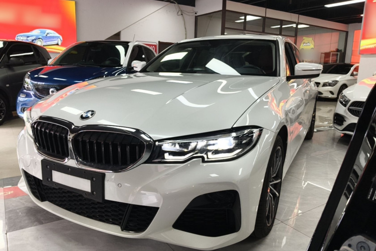 BMW 3 Series 2021 #2 BMW 3 Series 2021 immagine di auto #2