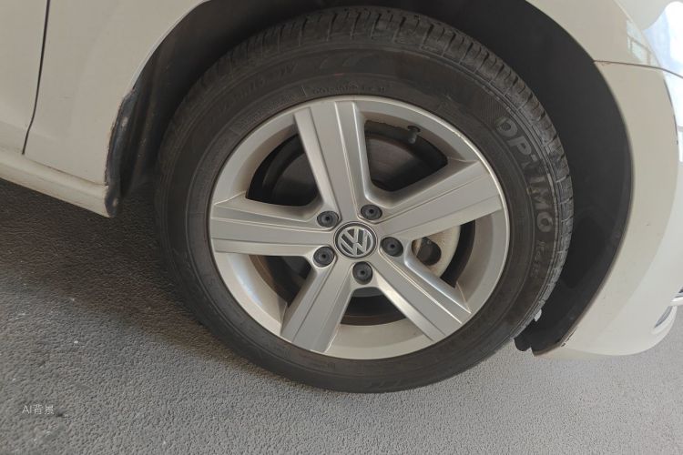 Volkswagen Golf 2015 car image #9