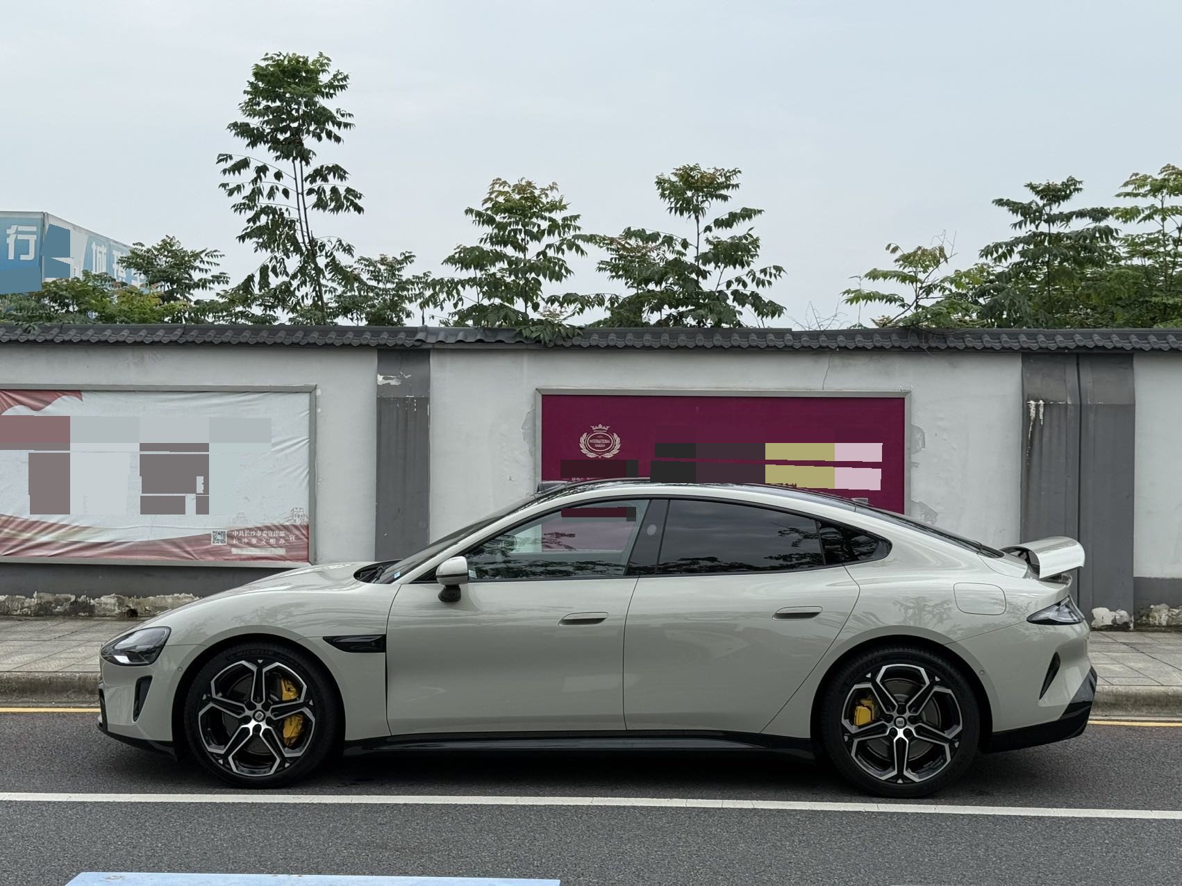 小米汽车 小米SU7 2025 汽车图片 #2