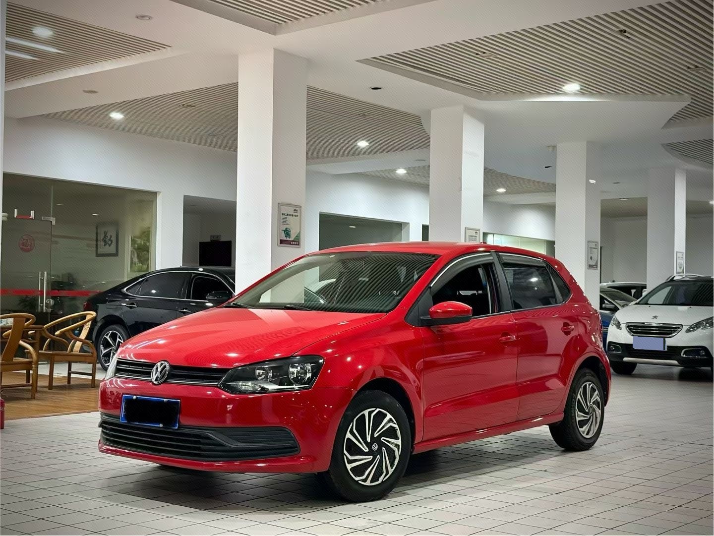 Volkswagen Polo 2015 car image 