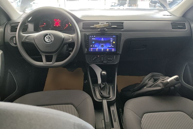 Volkswagen Santana 2022 car image #10