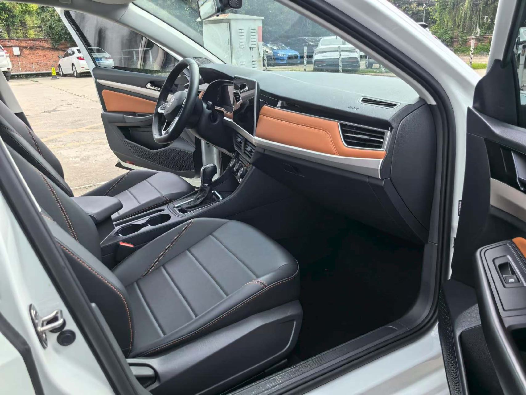 Volkswagen Bora 2023 car image #9