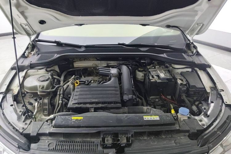 Volkswagen Golf 2023 #20 Volkswagen Golf 2023 car image #20