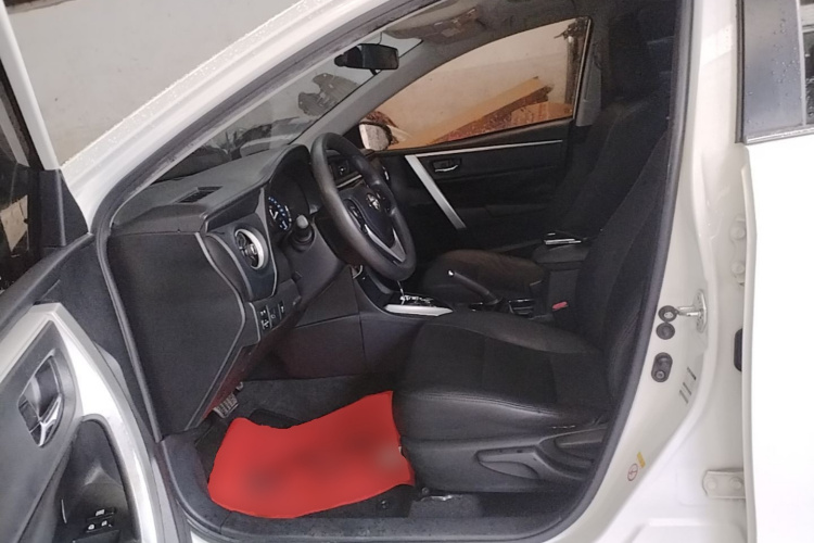 Toyota Corolla 2017 car image #19