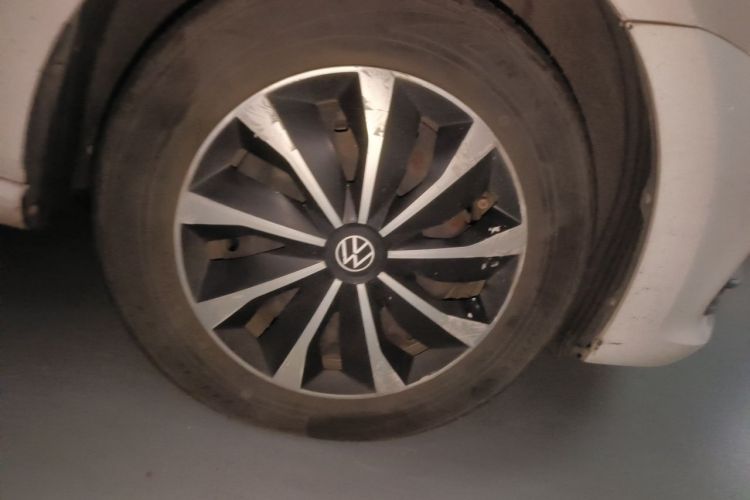 Volkswagen Polo 2019 car image #6