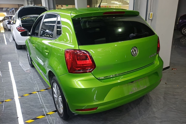 Volkswagen Polo 2015 #5 Volkswagen Polo 2015 изображение автомобиля #5