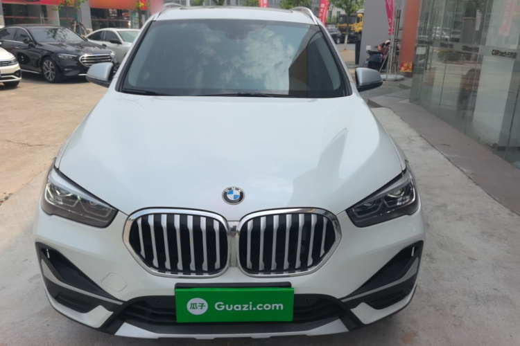 BMW X1 2021 #3 BMW X1 2021 car image #3