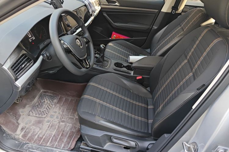 Volkswagen Lavida 2019 car image #17