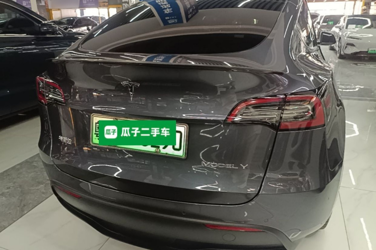 Tesla Model Y 2021 #6 Tesla Model Y 2021 car image #6