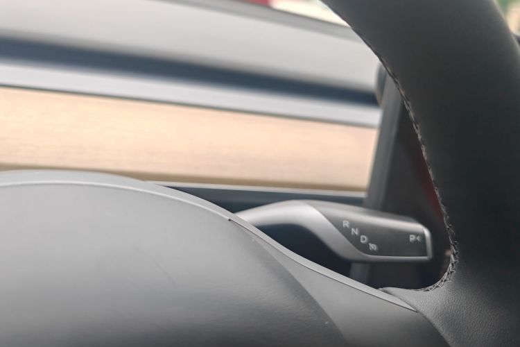 Tesla Model Y 2023 #19 Tesla Model Y 2023 car image #19