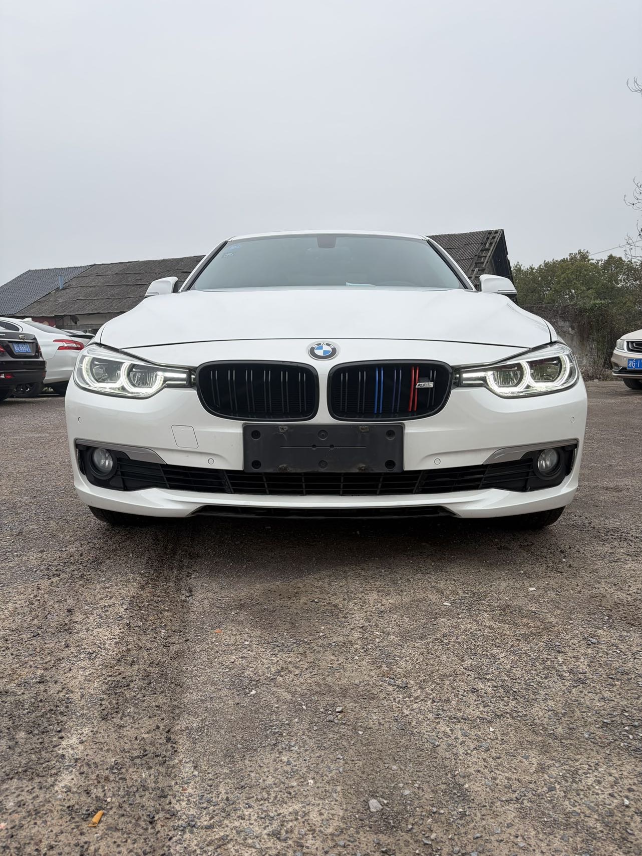BMW 3 Series 2018 BMW 3 Series 2018 car image