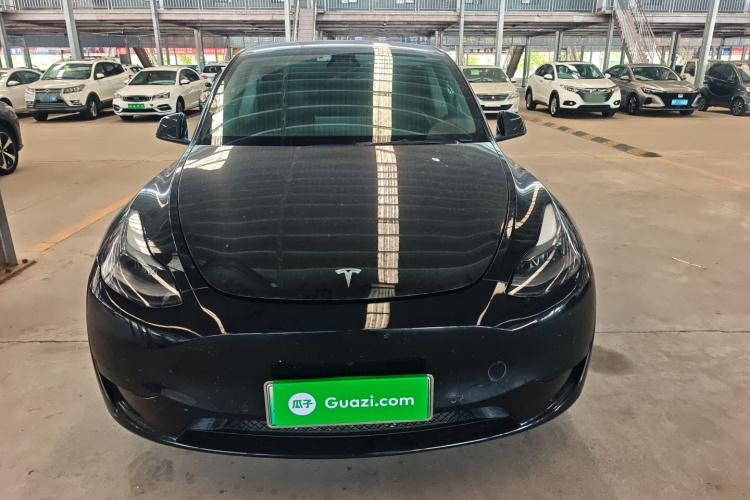 Tesla Model Y 2022 car image #3