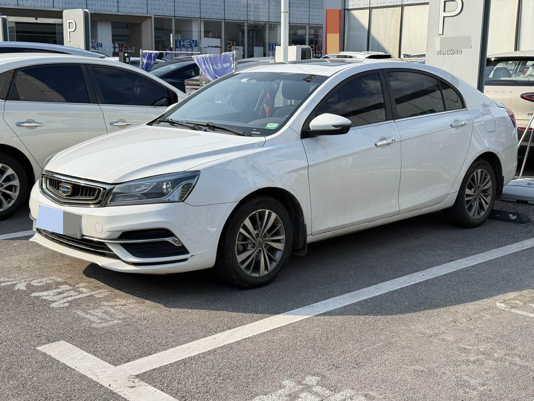 GEELY Emgrand 2018 car image 