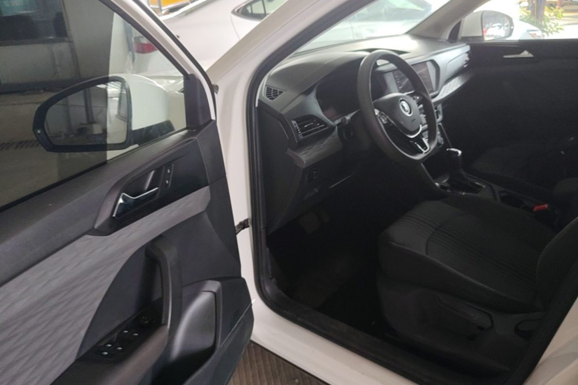 Volkswagen Tharu 2022 car image #25