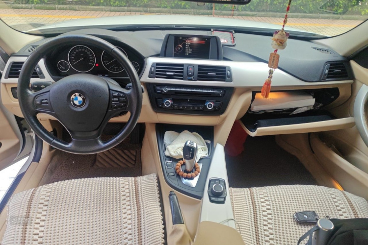 BMW 3 Series 2015 car image #11