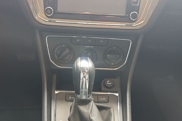 Volkswagen Lavida 2016 #13 Volkswagen Lavida 2016 car image #13