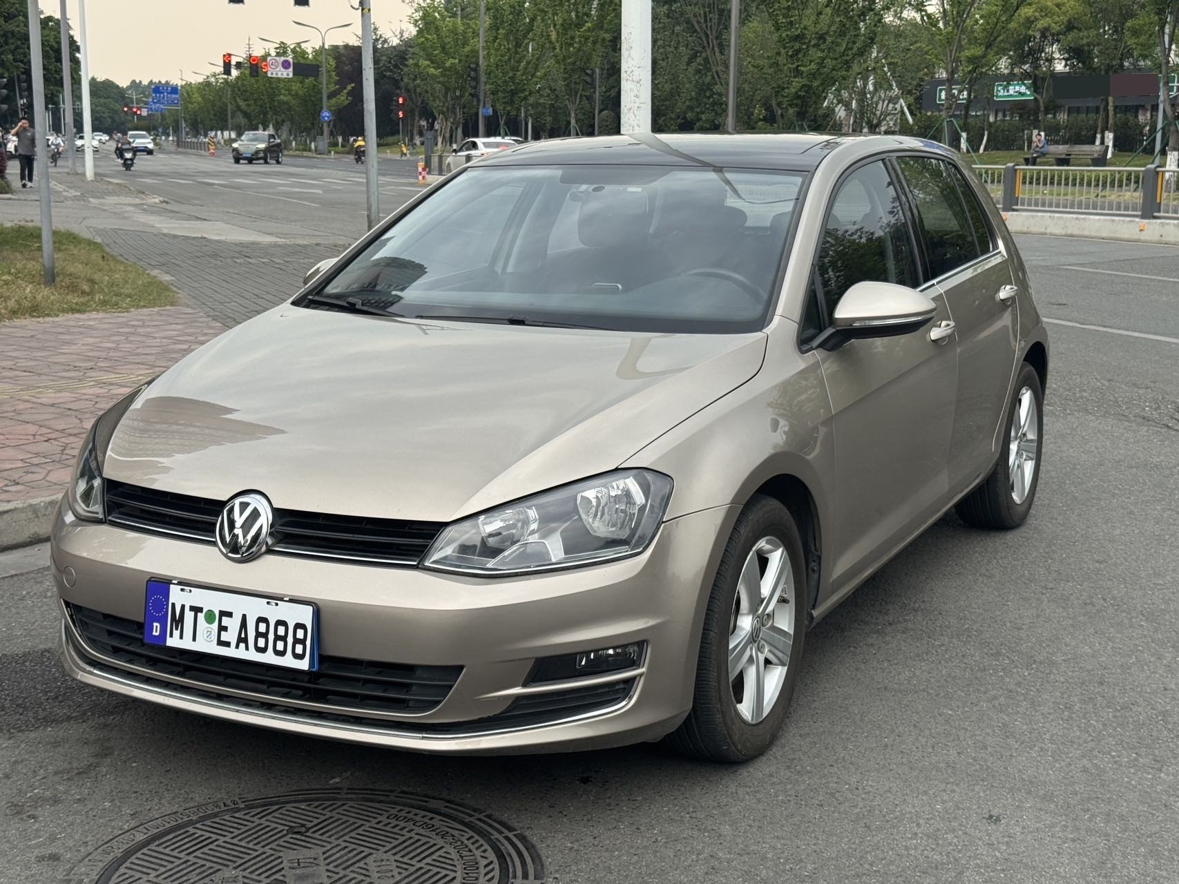 2015 2015 car image