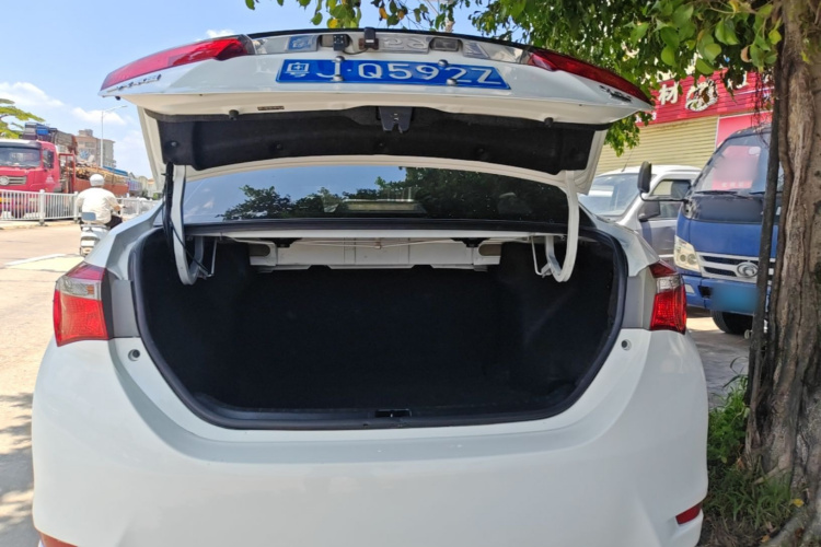 Toyota Corolla 2017 car image #21