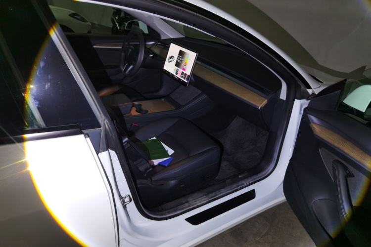 Tesla Model 3 2021 #27 Tesla Model 3 2021 car image #27