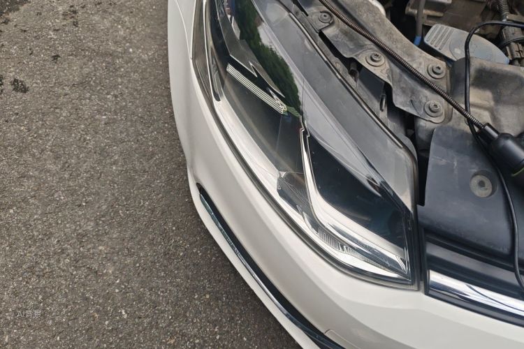 Volkswagen Polo 2017 car image #8