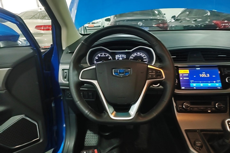 GEELY Emgrand GS 2016 car image #11