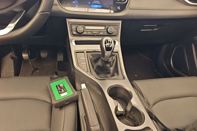 GEELY Emgrand 2019 #14 GEELY Emgrand 2019 car image #14