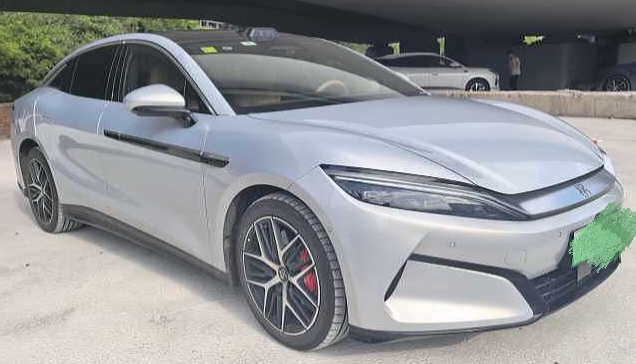 BYD HanL 2025 car image #2