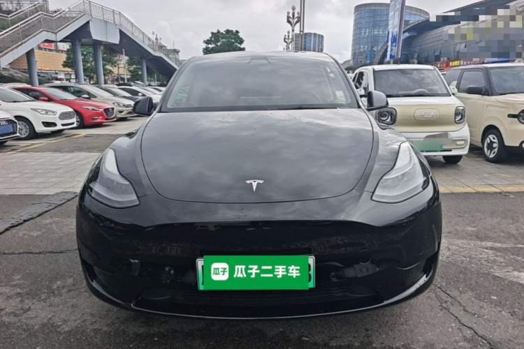 Tesla Model Y 2022 car image #3