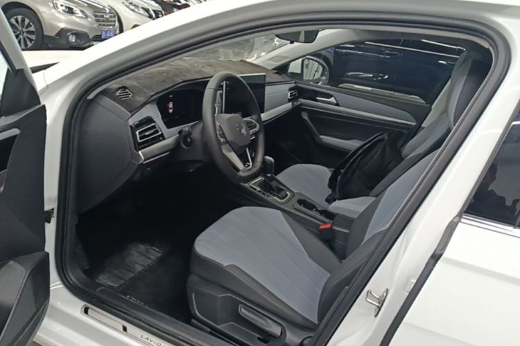 Volkswagen Lavida 2022 car image #16